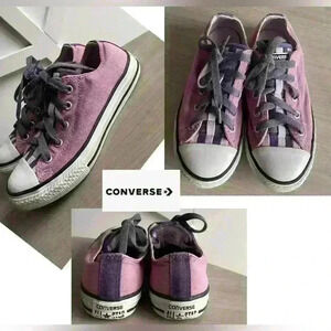 Converse Chuck Taylor Sneakers Purple Pink
Lilac Little  Girl Youth/Jr Size 1